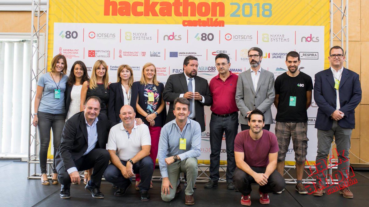 NayarSystems's tweet photo. Gracias a todas las personas que hacéis que Hackathon Castellón sea el encuentro de #programadores más importante de la Comunitat Valenciana 👏🏻 #HackathonCS2018 finalizó ayer y no podemos sentirnos más satisfechos 😀 
#NayarSystems #maketheordinaryextraordinary #talento https://t.co/AWGjTvjpf9
