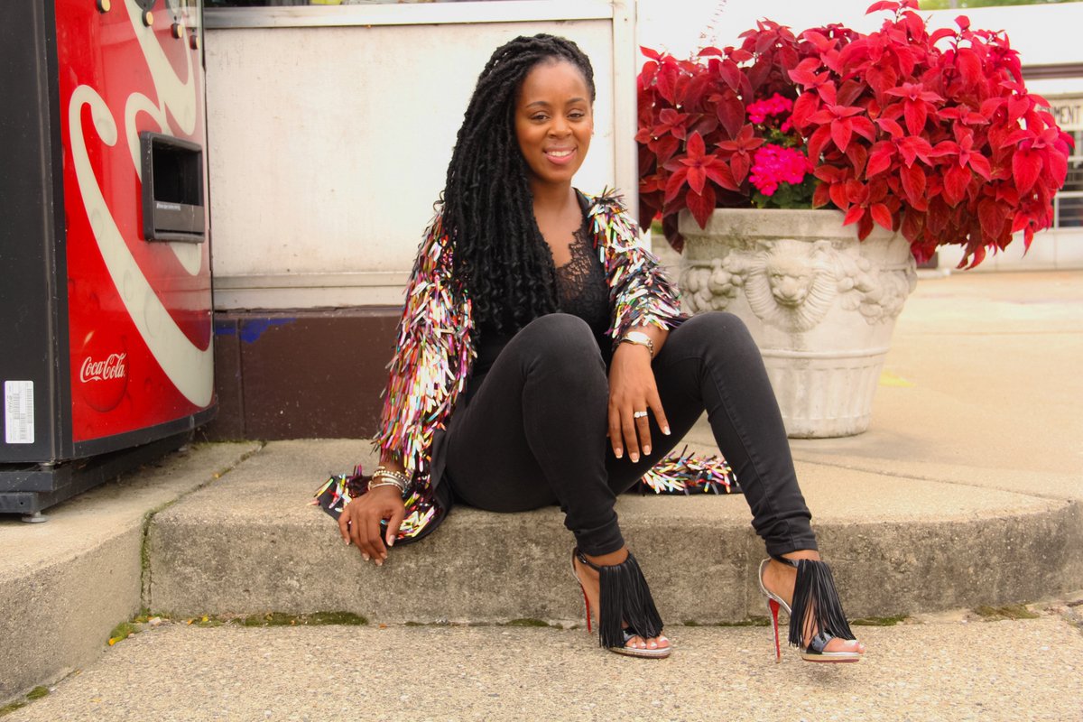 Glams, we are back at it! Be sure to head over to the blog today and hear about our "Why." bit.ly/2OpAEN9