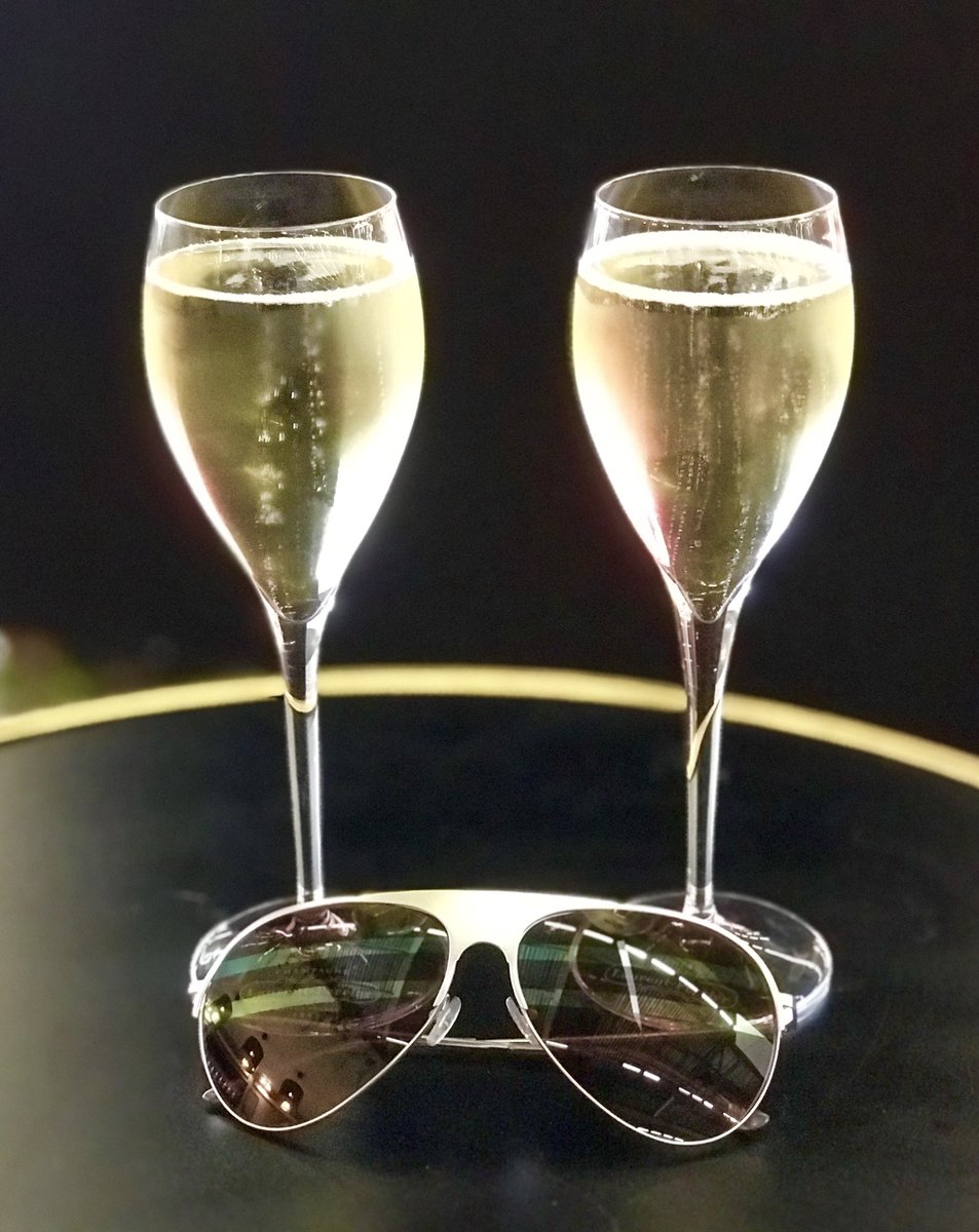 vuliwear's tweet photo. Deuces ✨
New design silver aviator-style metal frame with a twist! Avail. 10/15/18 https://t.co/acLPm5GbCO
#vulishades #deuces
#champagnelife #silverframes
@silmoparis @OmegaOptical @focusoptique @Eyecessorize
@rolandsmartin
@VanLathan @BET https://t.co/VNJuDPLvUf
