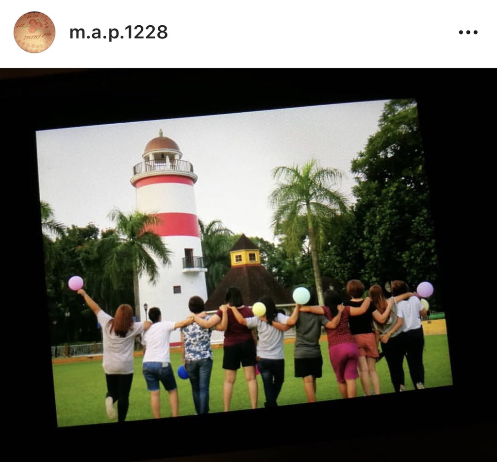AshYeLLow's tweet photo. With my fave people 🌈 #incomplete #popfriends 📸 by Cris https://t.co/rHTSRcQRW7
