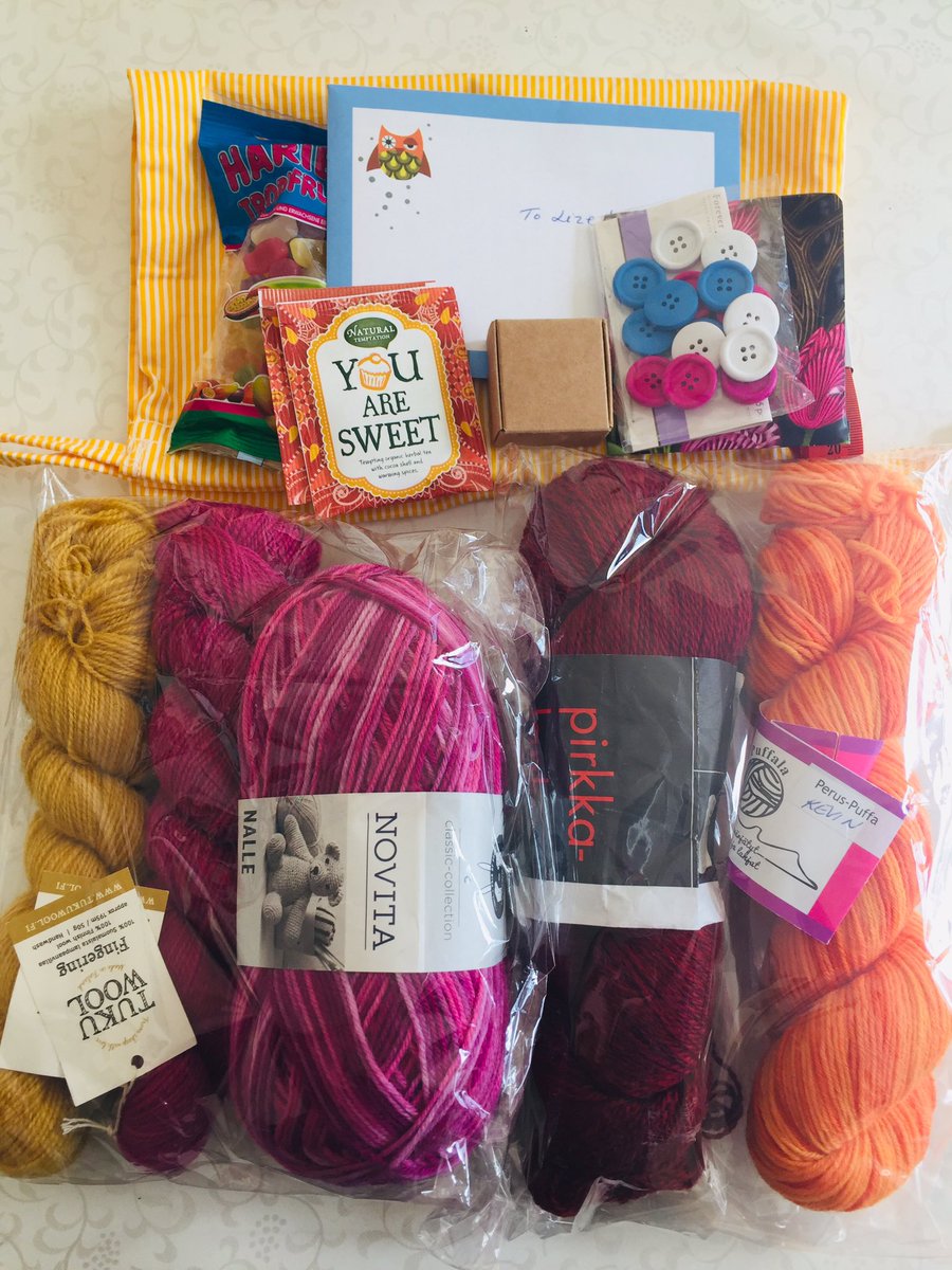 LiloMade's tweet photo. I received the fibreshare package from @lankaholisti and I’m so happy with it!! 😀
#fibreshare #knittersofinstagram #yarnlove #fibresharetribe #knitstagram #yarnstash #yarnaddict #yarnspirations #knitter #fibreshare2018 #knittersoftheworld #woolswap #tuttefruties #madebylilo https://t.co/dvpYvUdUgN