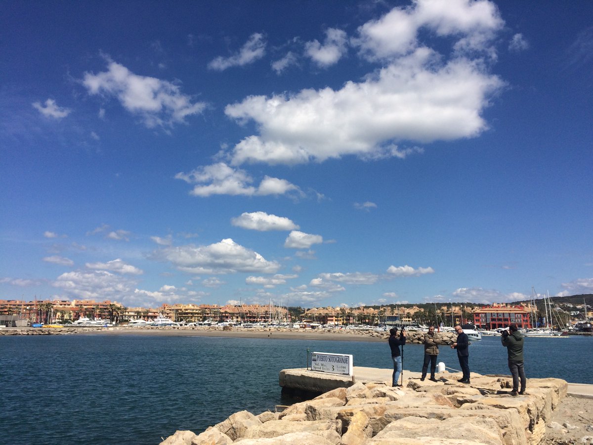 Gracias a todos los que nos estáis felicitando por este 'Premio al Fomento de la Lectura' de la Semana Internacional de las Letras de Murcia, y gracias por supuesto a quien nos lo da, <a href="/ExlibrisMurcia/">Exlibris Murcia</a>, por creer en el valor de la cultura.
rtve.es/rtve/20180929/… vía <a href="/la2_tve/">La 2</a>