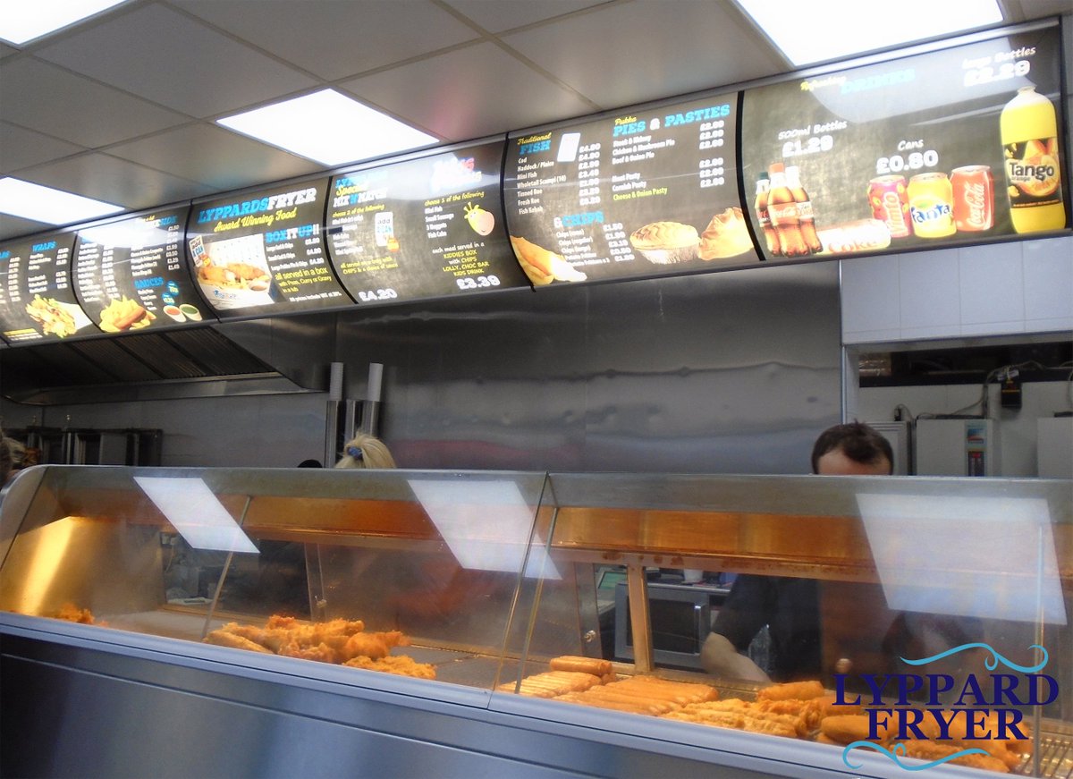 LyppardFryer's tweet photo. Kickstart your week with our #lunch time #menu. We have it all, Fish and Chips, a variety of #burgers and pie's all under £5.00 with chips! Now, doesn't that sound like a delicious way to start your week? https://t.co/le3YCWgLOd