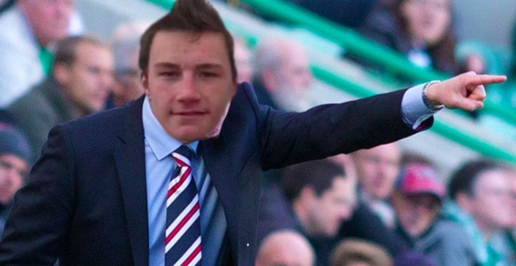 ArmySteff's tweet photo. SteffLord had some harsh words for the lads after our disappointing performances last night #BrutalManager #StepItUp #FlyingFullBackNiall https://t.co/9cITwnLS6Q