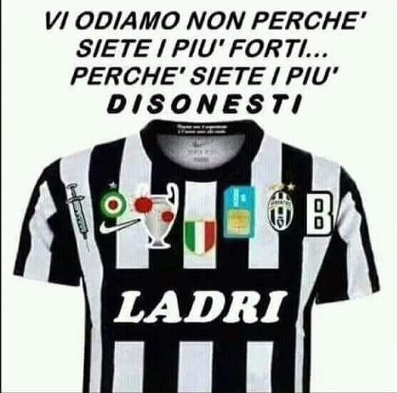 RobertoVenerus3's tweet photo. Siete dei ladroni di merda https://t.co/FQTeKbUjZq