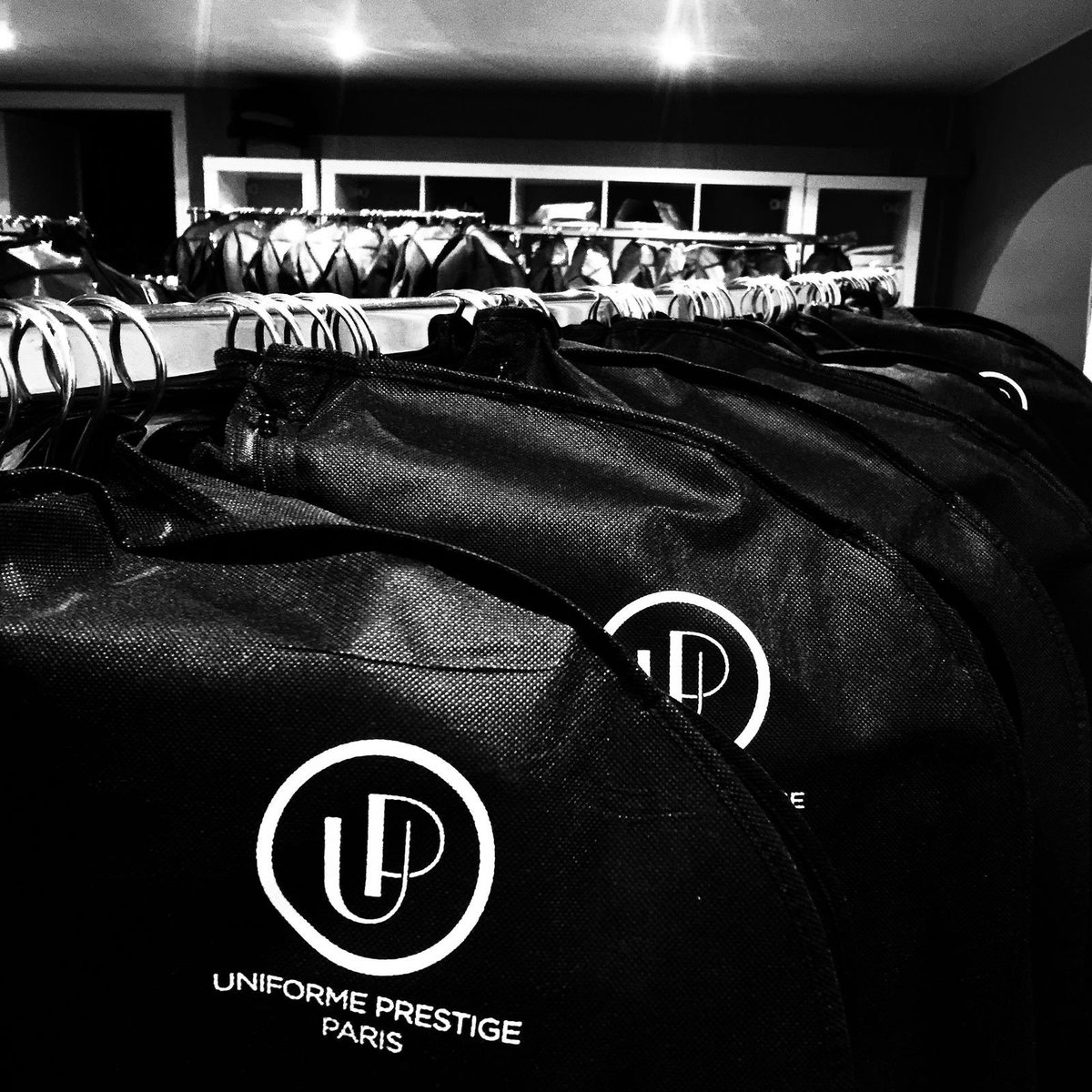 Livraison nominative de nos tenues : #UNIFORME #CREATION #TAILLEUR #COSTUME #VETEMENTIMAGE #STYLE #HOTESSE #LOVEOURCLIENTS #MADEBYUP #PARIS #HOTELLERIE #PALACE #COMPAGNIEAERIENNE #AERIEN #SPA #LUXE #COSMETIQUE