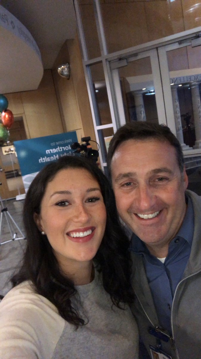 hannah_dineen's tweet photo. Oh heyy!! Had the help of a veteran newsie during my live shot this morning. Thank you for the extra light kit @cfacc73!! #wakeMEup #NorthernLightHealth https://t.co/Krv9gSkHcF