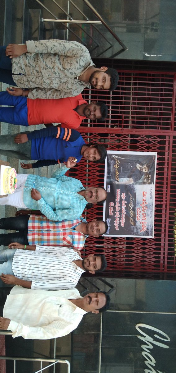 Tejakhil2's tweet photo. @chay_akkineni @MythriOfficial @AgerwalNidhhi Chay Anna Uver looking Mass Pakka
Edikada Maku Kavalsindi 👊jai chaithu https://t.co/SojbJEk98V