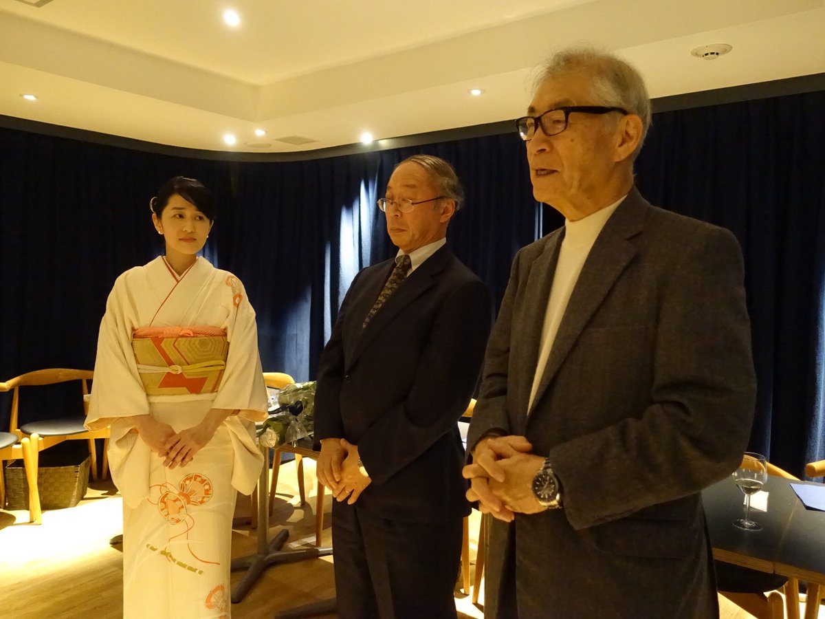 Riko Muranaka 村中璃子 On Twitter お祝いの言葉をくださっている本庶佑先生 日本でのジョン マドックス賞 の祝賀会を提案してくださったのも本庶先生でした 科学に厳しく人に温かい 真の科学者の受賞です こんなにも然るべき こんなにも嬉しいノーベル賞は