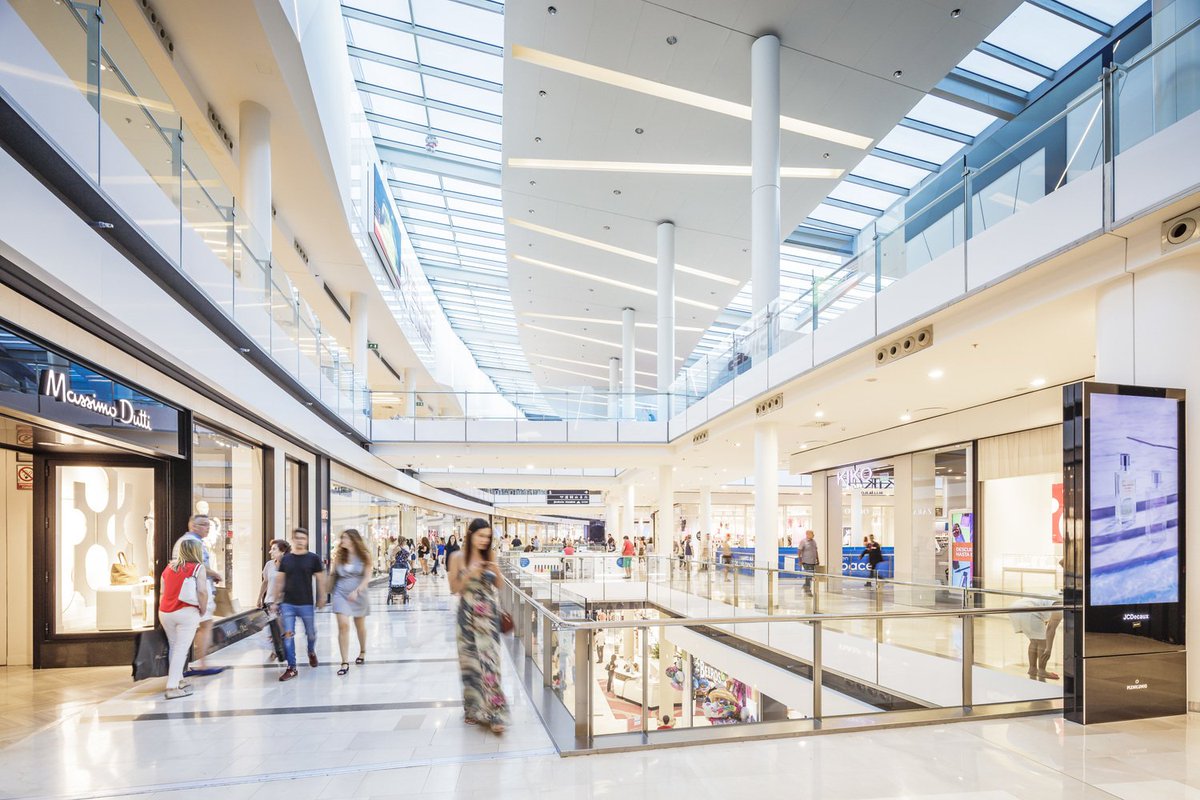 CTMadridStudio's tweet photo. Este es el resultado de la #reforma del #CentroComercial @CCPlenilunio en #Madrid de @KlepierreGroup por #ChapmanTaylorMadridStudio. Más información en: https://t.co/fzPkp37Chl #retail #shoppingcenter #klepierre https://t.co/3PIa9kPNvN