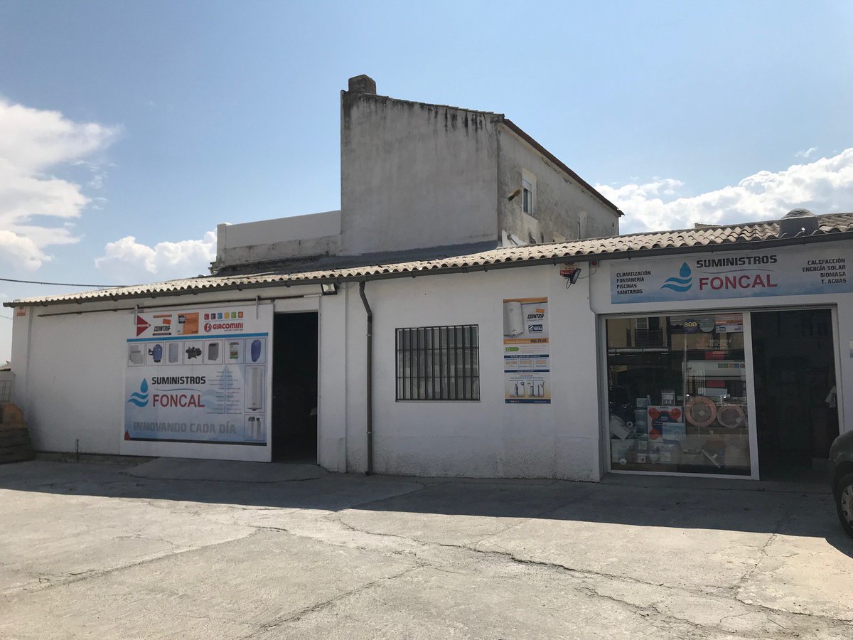 sumfoncal's tweet photo. En #SuministrosFoncal trabajamos para ti, somos tu tienda en #Alhendín para que encuentres todo lo que necesitas:
✅Sistemas de calefacción
✅Fontanería
✅Sanitarios 
✅Energía Solar térmica
✅Armarios para contadores homologados
✅Indumentaria de trabajo
y muchísimo más... https://t.co/gu7R3aCx4U
