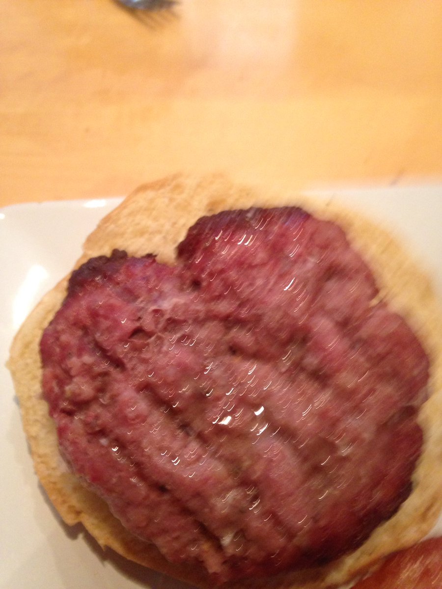 Fantastic gourmet burgers from Scott <a href="/revansbutchers/">R Evans Butchers</a>  thanks to the Tucks. Highly recommended local produce #Llandudno