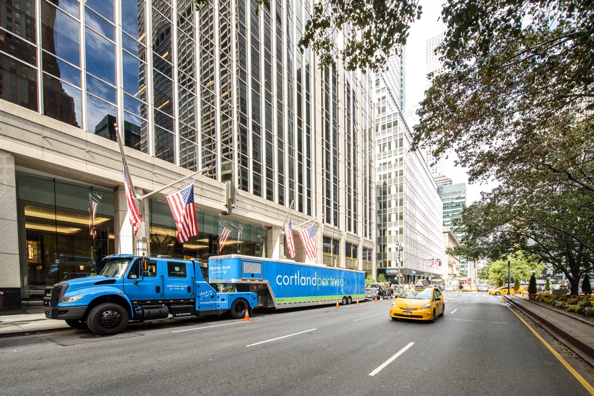 DefrancisSteven's tweet photo. Congrats to the #Cortland Operations team on the recognition of their hard work and industry leadership - their #IREM2018 Corporate Innovation Real Estate Management Excellence Award for the Cortland Mobile Training Unit is well deserved! #lovewhatyoudoandletitshow https://t.co/hdveRip1qM
