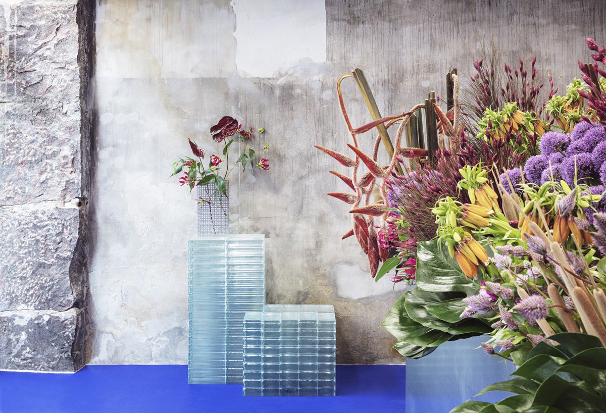 storelovincom's tweet photo. Inside Tableau Flower Shop in Copenhagen: https://t.co/Jekr0T3g6e https://t.co/ygaYYFJKMT