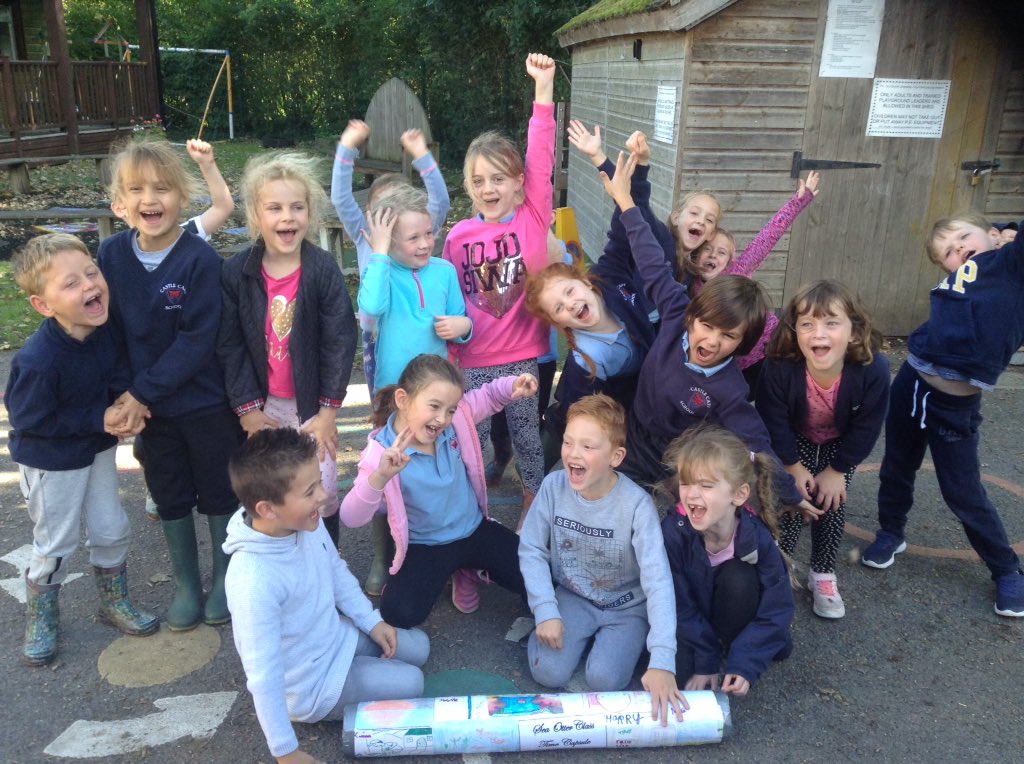 ccSeaOtterClass's tweet photo. Sea Otter were rather excited to bury our time capsule!! https://t.co/gX4BMlaJZo