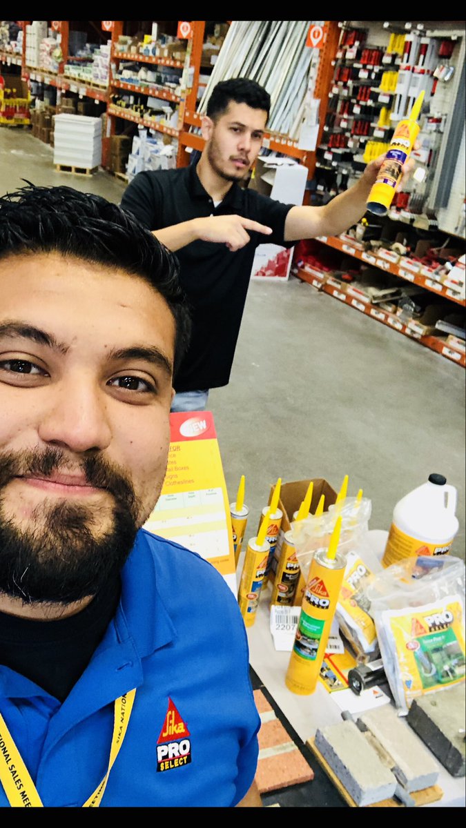 DCarlitozzz13's tweet photo. Another sunny day here at the Rancho Cucamonga Home Depot #645! Come join us for a Sika PK class on our Sika Sealants, Adhesives and Concrete repair products!!! Vince is on fire 🔥 selling the Pro Select Sika Mortar Fix!!!#MortarFixIt #ProSelectSika   @NikkiJ6875 @VicenteRolon6 https://t.co/tlWtCBPkPM
