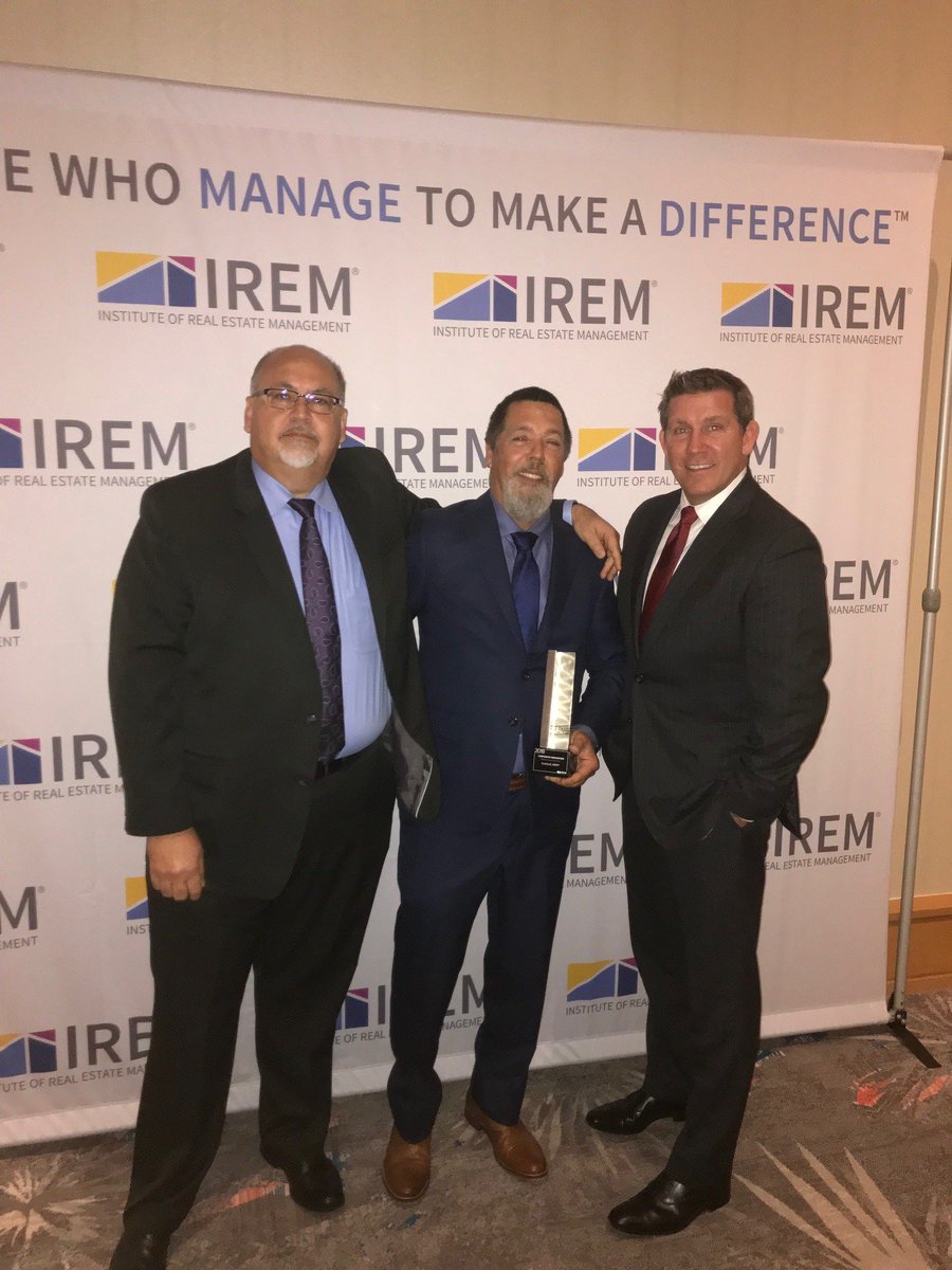 DefrancisSteven's tweet photo. Congrats to the #Cortland Operations team on the recognition of their hard work and industry leadership - their #IREM2018 Corporate Innovation Real Estate Management Excellence Award for the Cortland Mobile Training Unit is well deserved! #lovewhatyoudoandletitshow https://t.co/hdveRip1qM