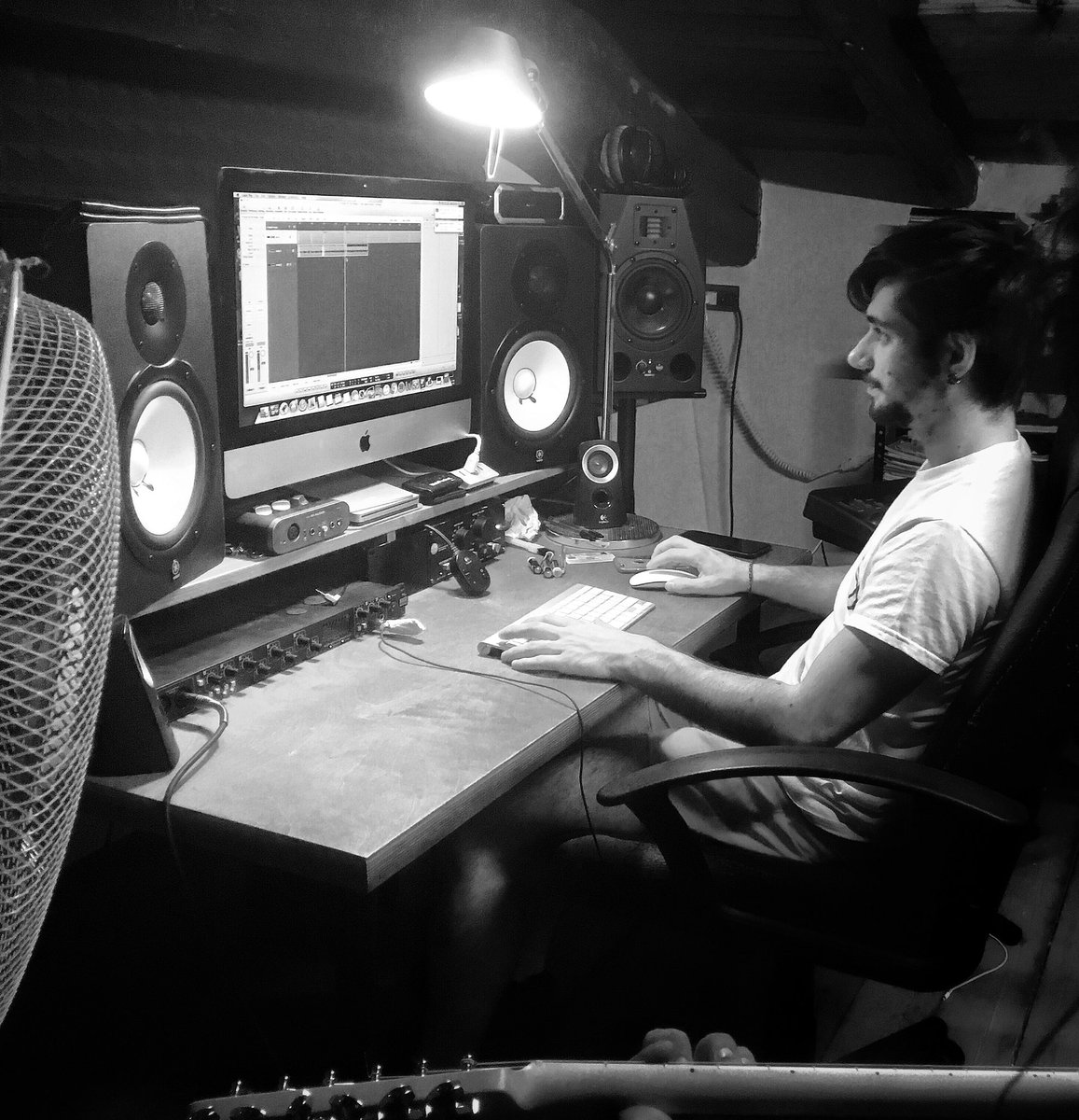 jamecellow's tweet photo. Lately I went in the studio and started working on my first 🎶❤️ #Album
#recordingstudio #NewArtists #musician #NewMusic #NewMusicAlert #RETWEEET #unsignedartsit #indipendentmusic #independentartist #singer #songwriter #passion https://t.co/GxK4I9Yqbg