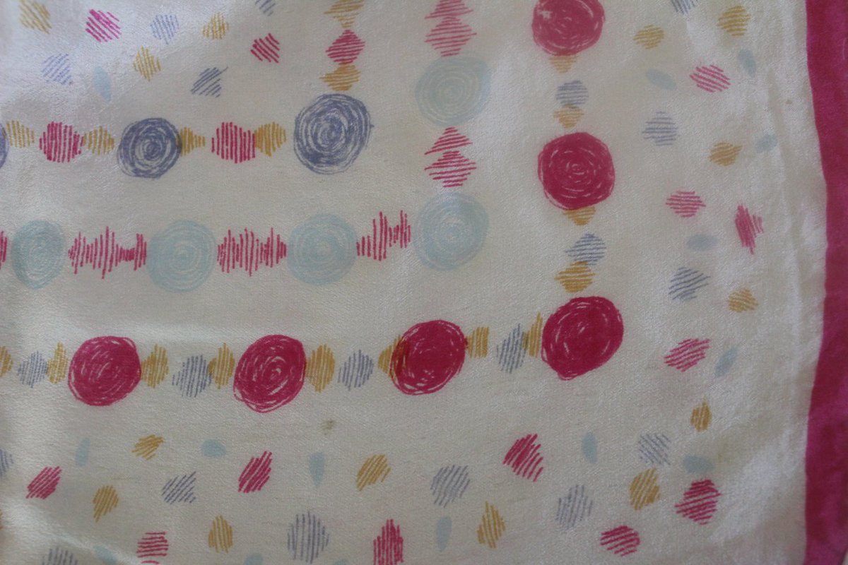 quilts_more's tweet photo. Retro Scarf, Modern Design, Lady's Muffler, Headscarf, Mantilla, Stole, Tippet; Kerchief, Neckerchief, Babushka, Vintage, Head, Neck Cover https://t.co/rZG8jSD6yA #ImagineQuiltsAndMore #Etsy #RetroScarf https://t.co/gLt7wN9qPc