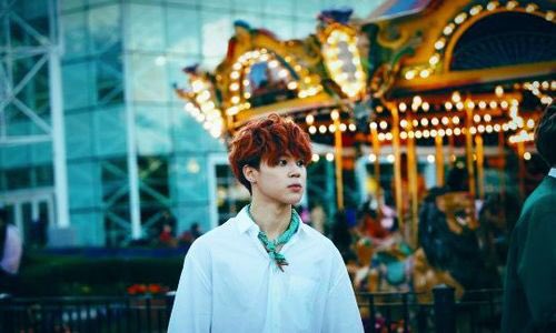TT_tami17's tweet photo. It was magical and thrilling, my legs were even shaking, but the sun came up and I’ve realised, to be careful or your heart gets breaked twice. #ARMYSeIcaDay #ARSD https://t.co/XpsCP3XyFU