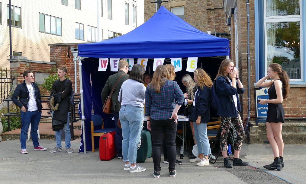 hilda_beastoxf's tweet image. We have been delighted to meet our #freshers2018 and say #WelcometoOxford and to St Hilda&apos;s College!