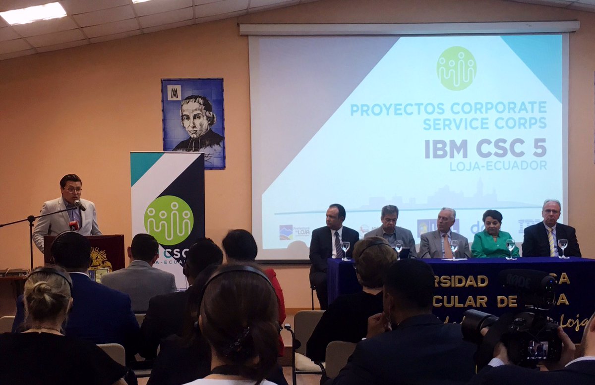 anna_valarezo's tweet photo. 📌 @citizenIBM selecciona a @utpl en #Loja para implementar el proyecto de responsabilidad social “Corporate Service Corps” #CSCEcu5 para desarrollar un modelo integrado de gestión de datos que permita fomentar la permanencia del alumno en su carrera universitaria. 🙌🏼🌐 #IBMCSC https://t.co/K8Jb0XPcyt
