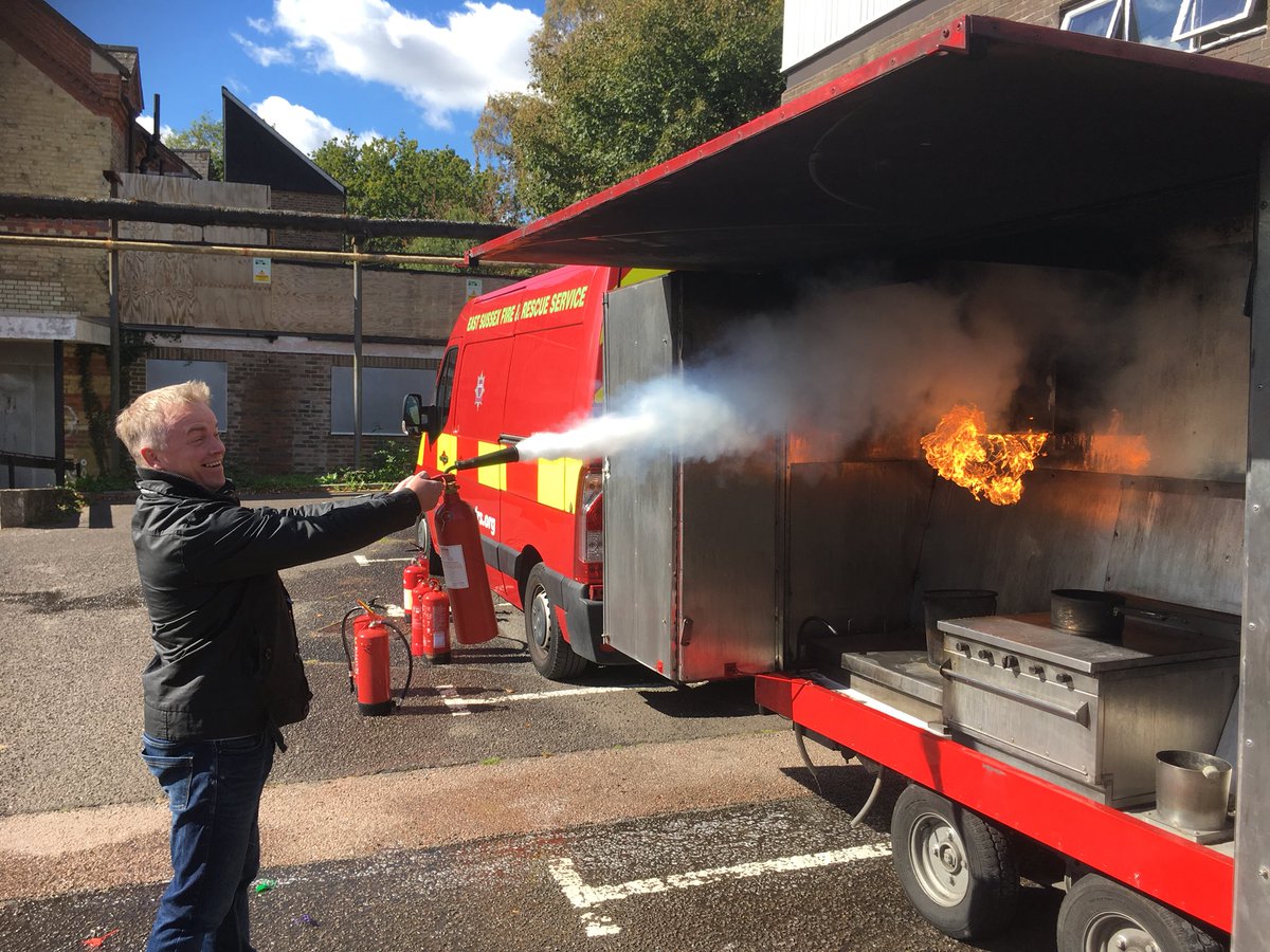 FireTrainingRaj's tweet image. Another large group of #FireWardens received training today at a local #NHS #hospital in Haywards Heath.

The group included the son of a former #ESFRS #firefighter @JasBridger pictured here