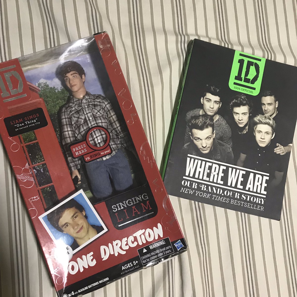 aegbeom's tweet image. liam payne take me home doll and where we are book

can be bought separately hehe 
#liamdoll #onedirectionmerch #1dmerchs #directioners