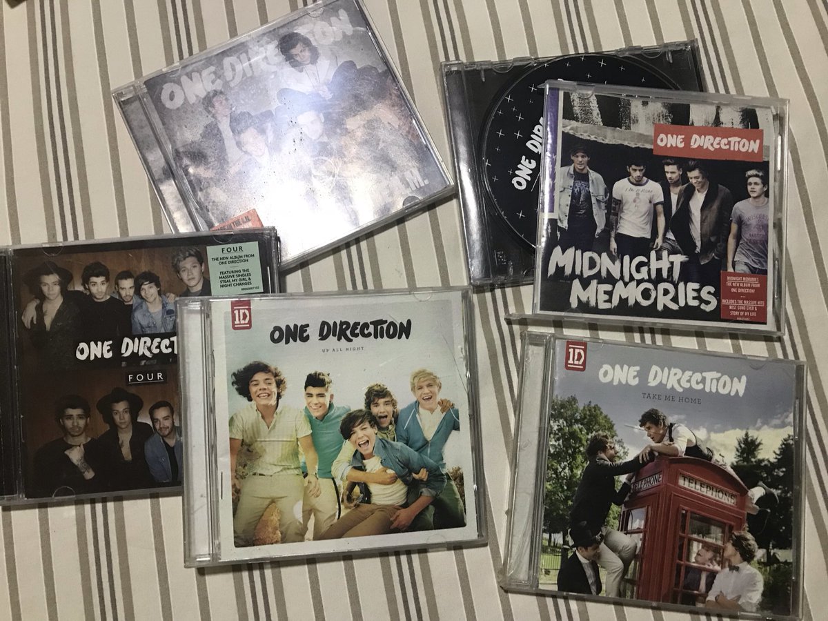 aegbeom's tweet image. one direction albums

can be bought separately and will have discount if you will buy all hehe 

note: midnight memories *damaged* and take me home *slightly damaged*

#onedirectionmerch #1dmerchs #directioners