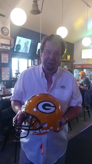 VeinsAlaska's tweet photo. Dr. Bell and his wife, Nancy, had a great time celebrating with "Klondike Jim" at the northernmost Green Bay Packers bar in the US - The Arctic Circle Bar in Wasilla, AK. The owner is "Klondike Jim" Flatley, a long-time resident of Wasilla and die-hard Green Bay Packers fan. https://t.co/VhZymn8Fvj
