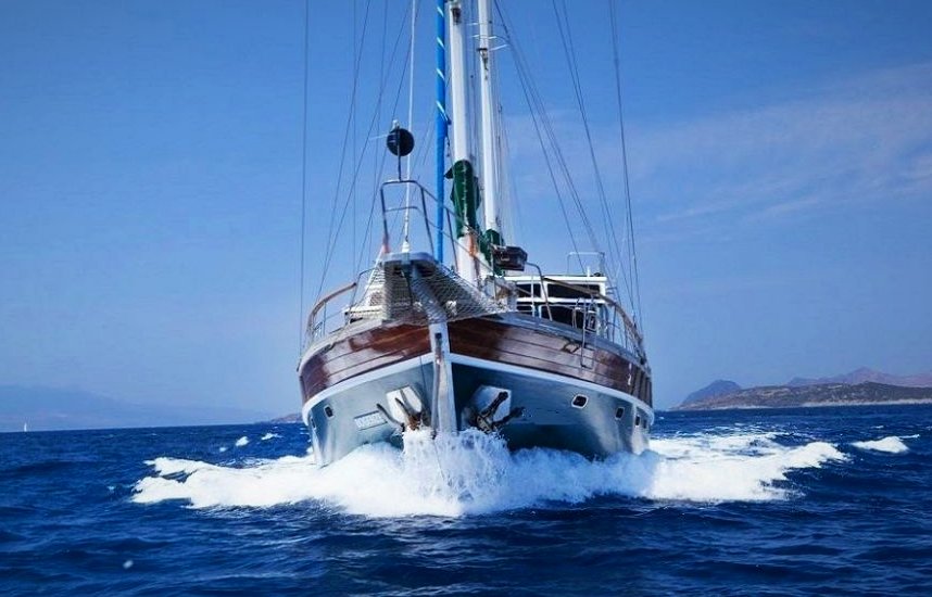 boatafloatuk's tweet image. 'Golden Glory' the 80ft Gulet available for skippered charter, accommodating up to 12 guests for just £600.00 per day!
The perfect way to explore the Turkish riviera.

#bodrumyachtcharter #turkeyyachtcharter #gulet #guletcharterturkey #turkishrivieralife