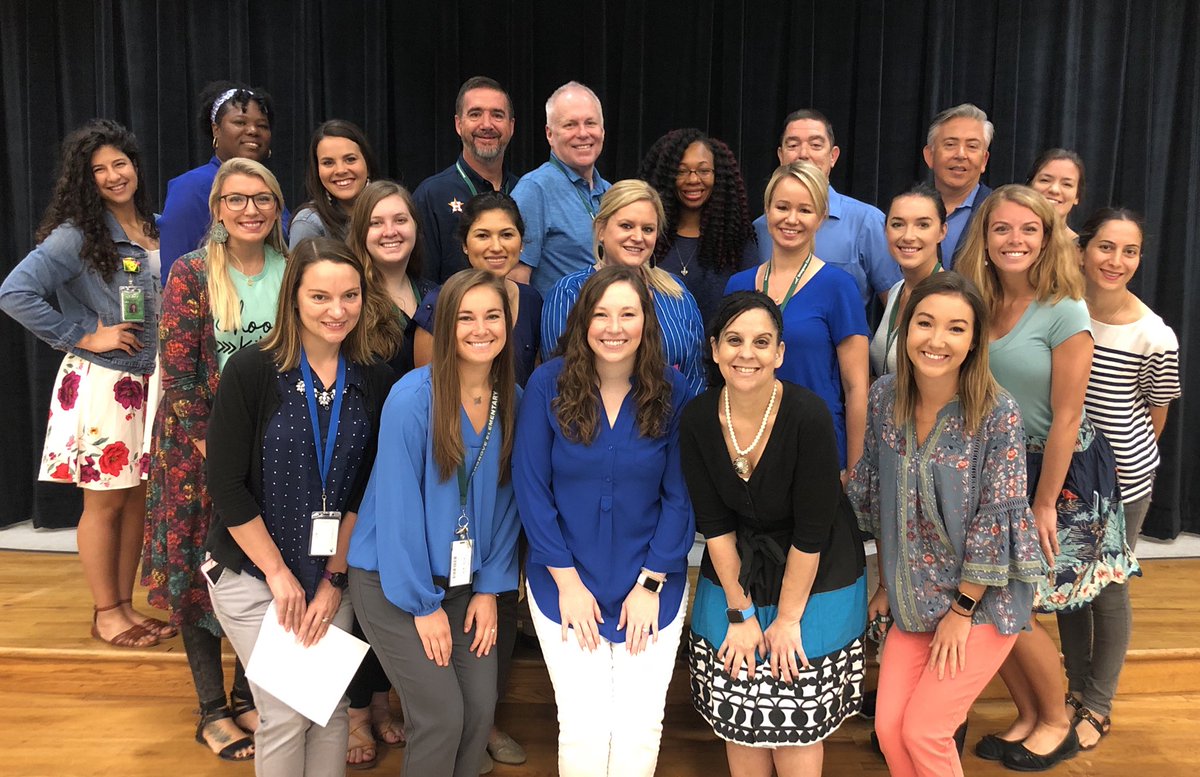Thayerhutch's tweet photo. @BriargroveES teachers wear blue to kick off Upstander Week to prevent bullying. 💙 @BriargrovePTO @c_berger29 @TeamHISD @HISDSupe https://t.co/O8PSc85mmR