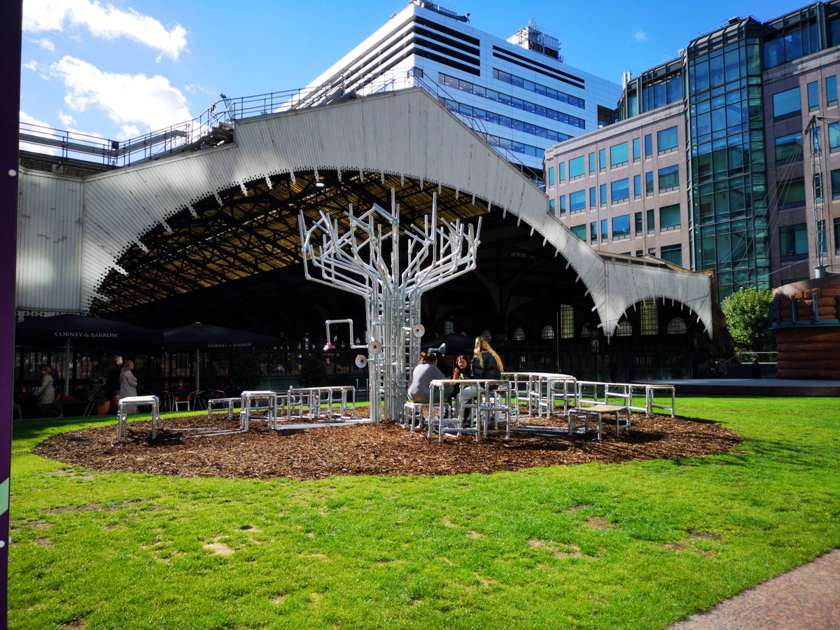ChapmanJS's tweet photo. ‘A tree come true’ by students &amp; @scale_rule, materials from @WeAreMcAlpine. A focal point for social interaction, to engage with our surroundings, form lasting memories, create new encounters. @thecitycentre @broadgateLondon #BroadgateDESIGN #generationpopup @pgsmurray https://t.co/WrMhGFV2wl