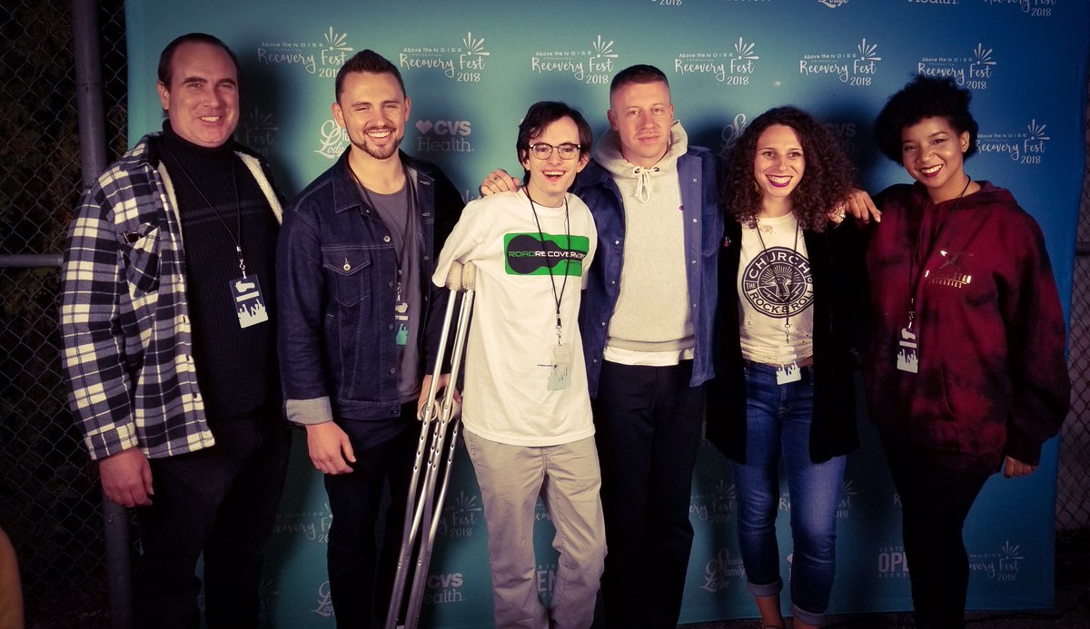 RoadRecovery's tweet photo. Goals of @atnfdnβs #recoveryfest2018: to inspire, empower +provide grassroots funding to cities affected by #addiction epidemic. THNX #AboveTheNoiseFoundation @macklemore @FitzAndTantrums @RyanForRecovery @MackPhillips @ShiftSUD+||#Macklemore #RoadRecovery https://t.co/w77t3tu0J7 https://t.co/fjgWkgUVZW