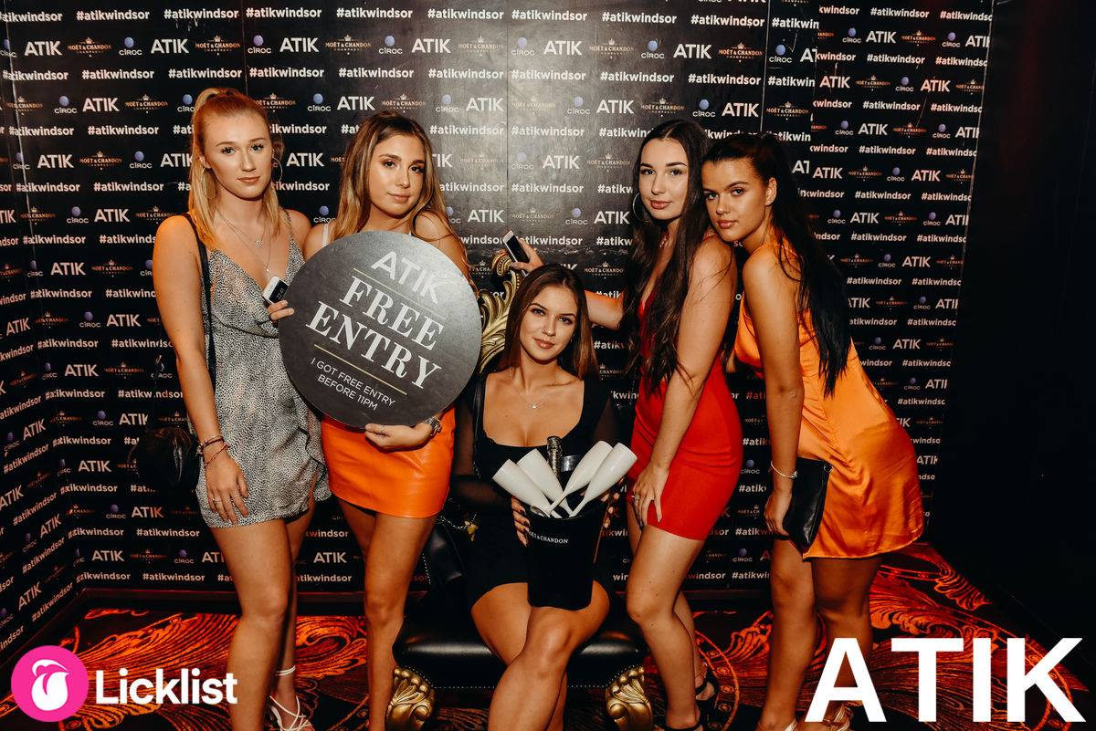 🍾LADIES, make sure you get down to <a href="/AtikWindsor/">Atik Windsor</a> before 11pm on a Saturday in a group of 4 and enjoy a FREE bottle of Prosecco &amp; FREE entry!🍾Gentlemen, arrive beofre 11pm &amp; get FREE entry  @DJintheorious <a href="/iamgoosee/">goosee</a> <a href="/WalshyTheDJ1/">Walshy 🔑</a> ✊