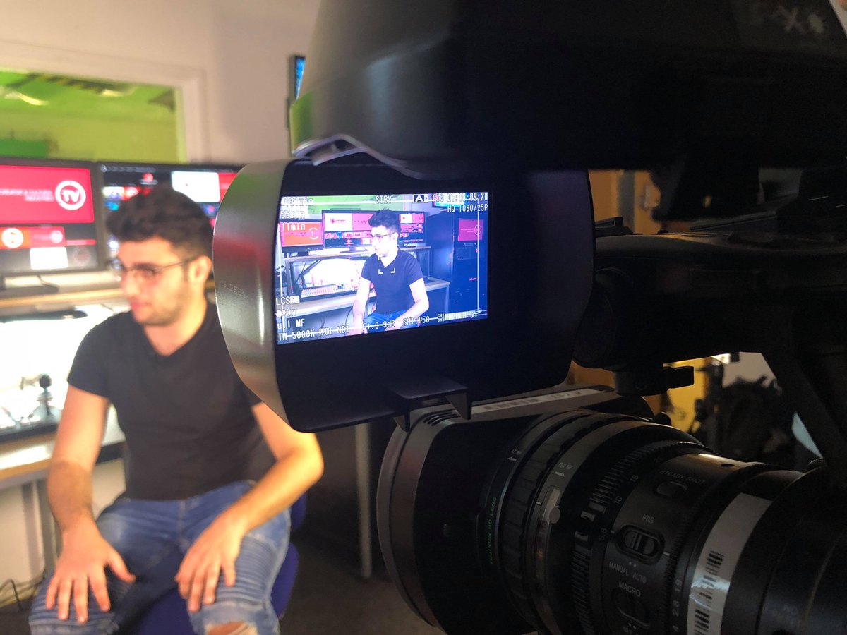 RedProductions4's tweet image. Monday afternoon and Red Team are busy preparing for our first live show of the year for CCI! Do tune in this Friday at 12pm to catch our programme that explores and celebrates the faculty of CCI! With interviews and live music we anticipate it will be a great start to the year!