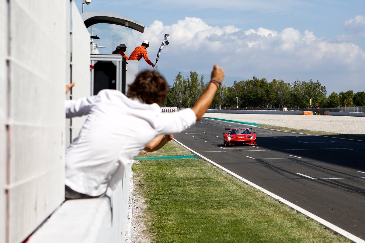 FerrariRaces's tweet image. .@GTSportsclub #Ferrari race review - Stephen #Earle crowned champion, first win for @1MANIACpvg #488GT3 races.ferrari.com/en/competizion…