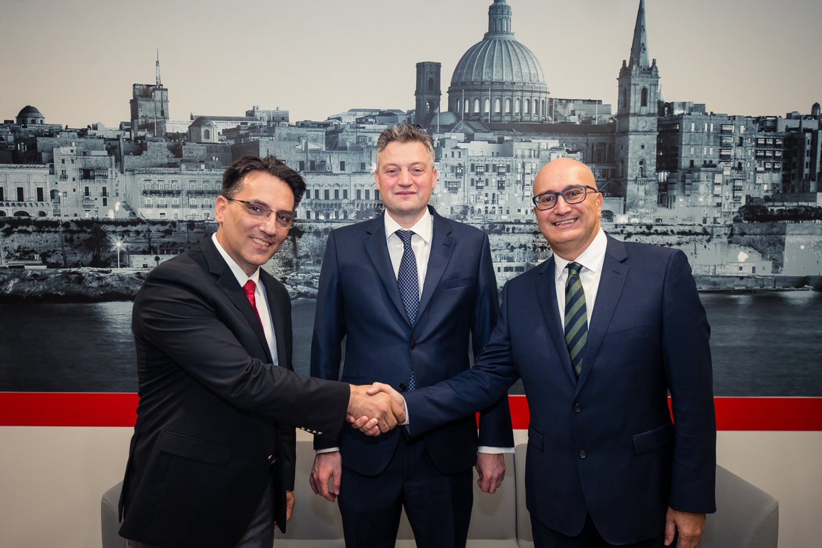 AirMalta's tweet photo. Change of guard! We welcome Captain Cliff Chetcuti as new CEO who takes over from A/CEO Joseph Galea. Tourism Minister @KonradMizzi thanked Joseph for his 4 years of service wishing him success in his new role as international tourism &amp; aviation consultant. All the best to both. https://t.co/0QU1W2jNcx