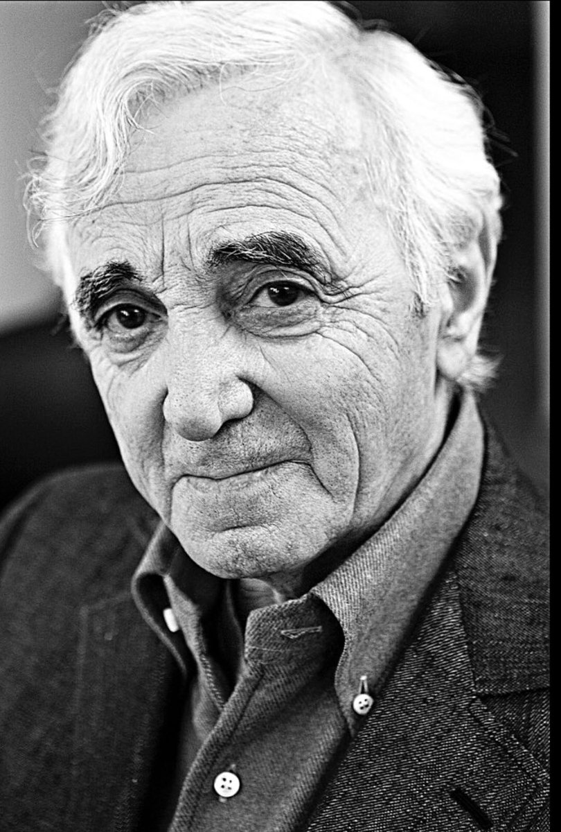 PatrickBruel's tweet photo. Que c’est triste sans toi...
Tellement d’images, de partages,
d’affection...
Merci pour tout Charles 🙏

#CharlesAznavour https://t.co/y80ORHMFkA