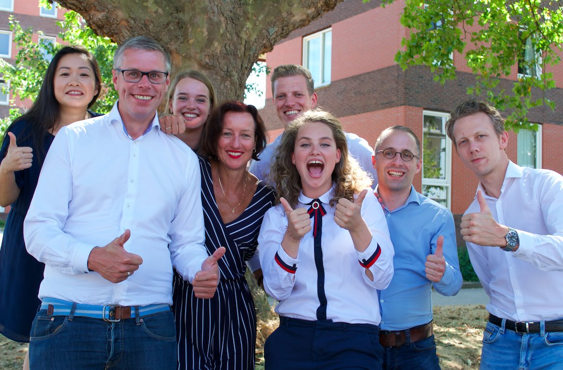 CodeGorillaNL's tweet image. Vandaag ontvangt Mike de geselecteerde deelnemers in Groningen. Team CodeGorilla wil iedereen bedanken die afgelopen week een bijdrage heeft geleverd aan onze Hackathon. Daarnaast heten we de nieuwe deelnemers uit Groningen van harte welkom! #Welcome #NieuweKansen #CodeGorilla