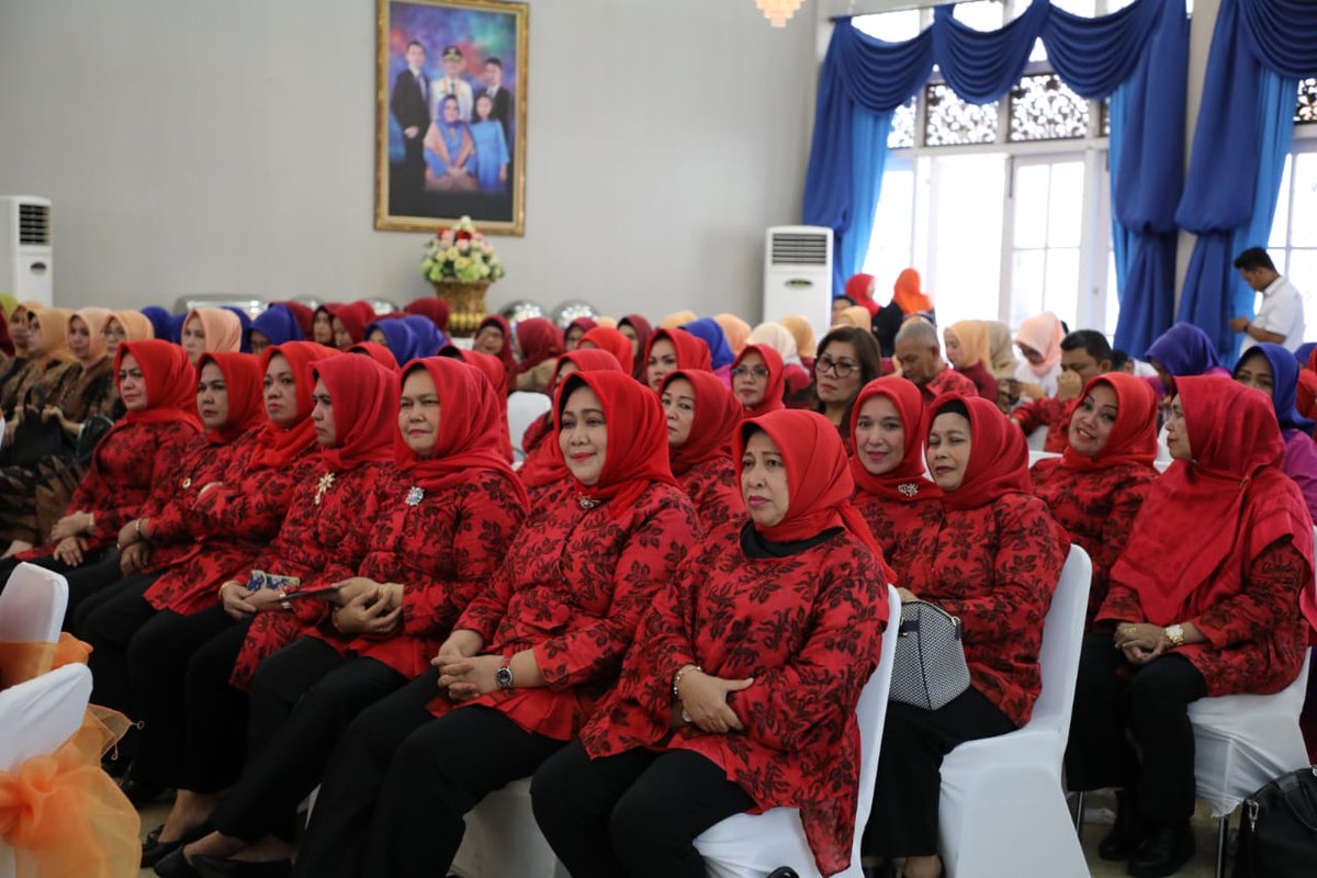 pemko_medan's tweet photo. Tim Penggerak PKK Kota Medan melakukan kunjungan studi komperatif ke TP PKK Kota Palembang. Rombongan yang dipimpin Ketua TP PKK Kota Medan Hj. Rita Maharani Dzulmi Eldin, SH, Senin (01/10)
Berita selengkapnya kunjungi : ๐ปhttps://t.co/Ybo1Gv4vDb
#KunjunganStudy #PKKKotaMedan https://t.co/VJEjyXK3zY