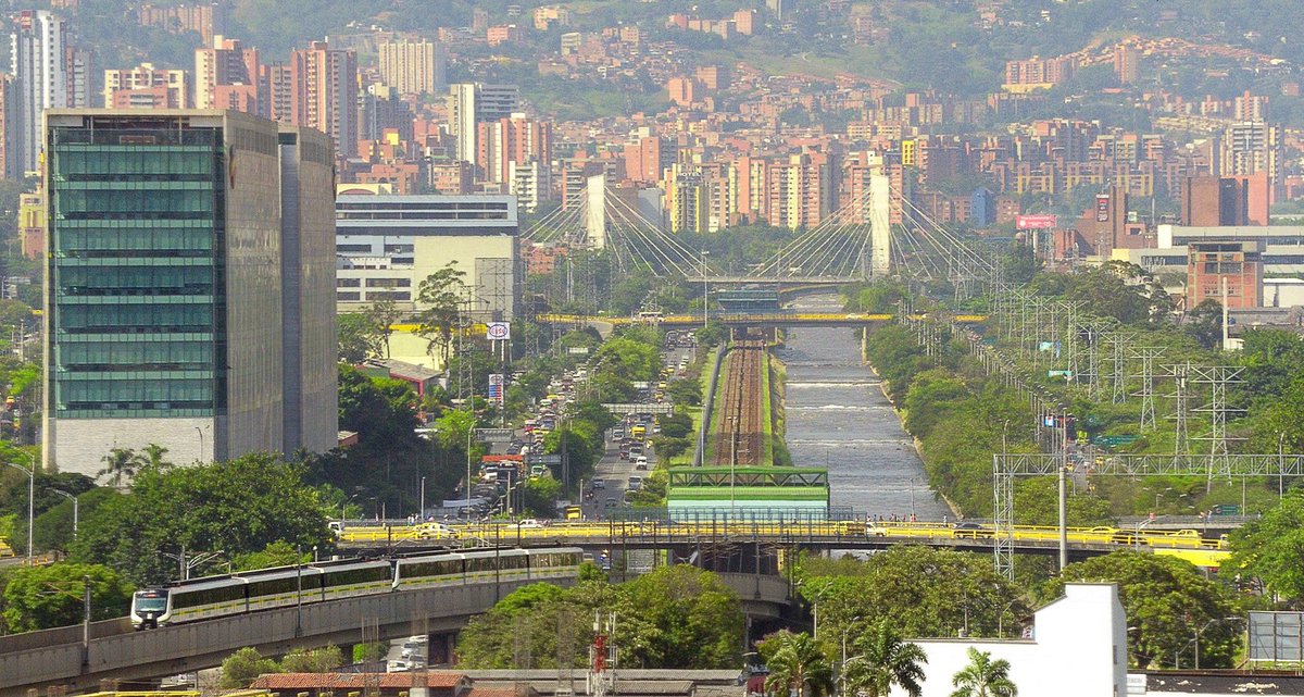 mobilismexico's tweet photo. This week we will be working from #Medellin_Colombia. We'll be demostrating to a large retail store chain how to boost warehouse productivity by adopting #Lean_Warehouse practices in their barcode computers with @StayLinked's #SmartTE telnet client. https://t.co/oKAp1AUMXz