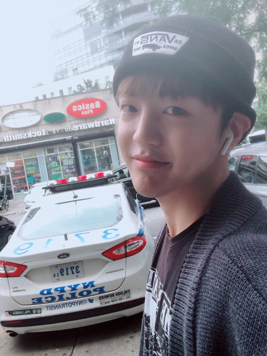 official_ACE7's tweet photo. [#에이스_동훈]
마지막 날 아침 산책🚶🏼‍♂️🌸
뉴옥 안녀엉~💋 https://t.co/TxwoVUtkdW