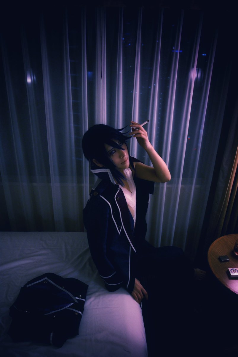 eas_blue's tweet photo. メガネの日、だけどいつも眼鏡かけてますので…

あえて(少なくとも片目は)眼鏡してない写真を！

(記載内容が誤っていたためあげ直し失礼します🙏) https://t.co/iEGpC9IeKG