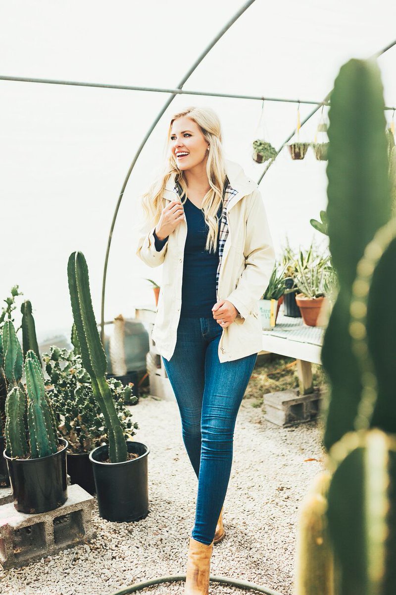 ShopLaurenJames's tweet photo. You all have made it clear the the Beckett Trench is a fan favorite! Don’t miss out, shop now before it’s too late! #YDJGB https://t.co/bPDfV4iLIC