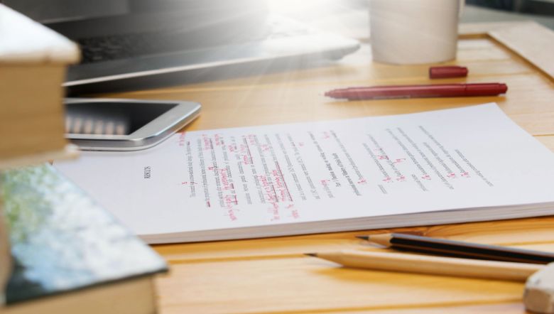 PRSAEmpComms's tweet photo. Write for employees? 14 ways to craft cleaner copy &amp; tighten your work. https://t.co/427ibOVLcO https://t.co/tQ0VFd9irH
