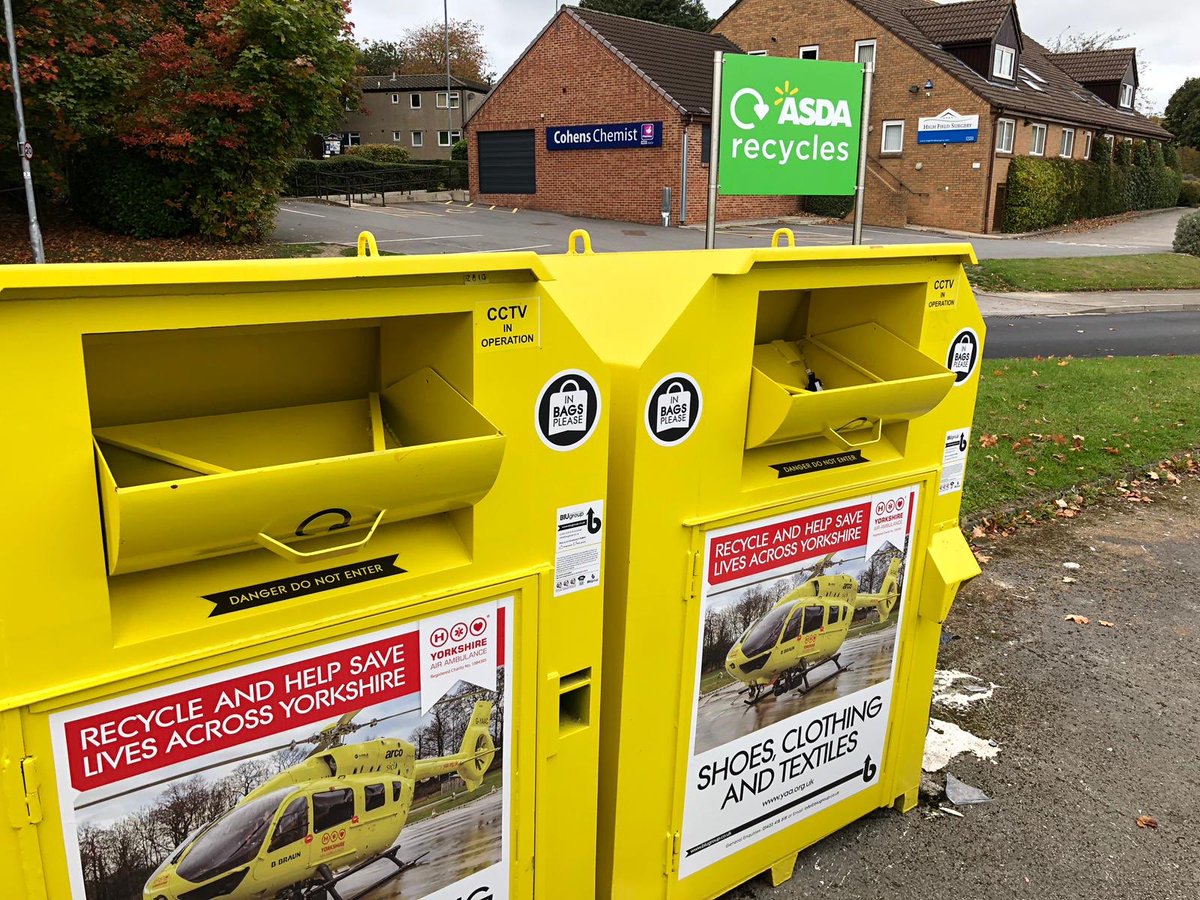 LCC_CELServices's tweet image. Over the weekend @Alfienella very kindly volunteered to deliver the bags around Leeds to @YorkshireAirAmb skips!! #CanDo