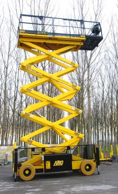 AHS_Ltd's tweet photo. Charles Wilson lead the way with Airo XL19 E https://t.co/5RfmUQgdR3 https://t.co/2MH8nKukOJ
