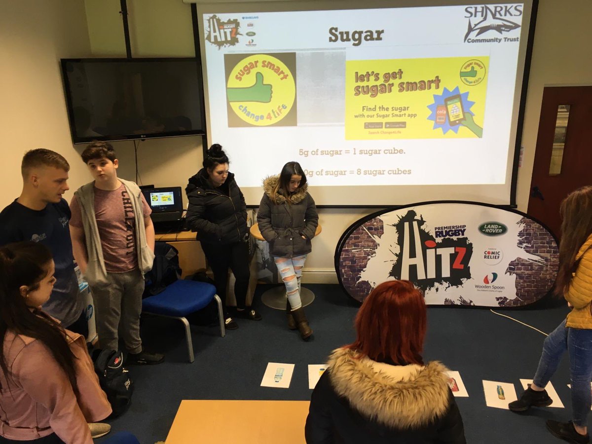 Issue based session surrounding healthy eating🥤🍩 #issuebased #education #hitzfamily
