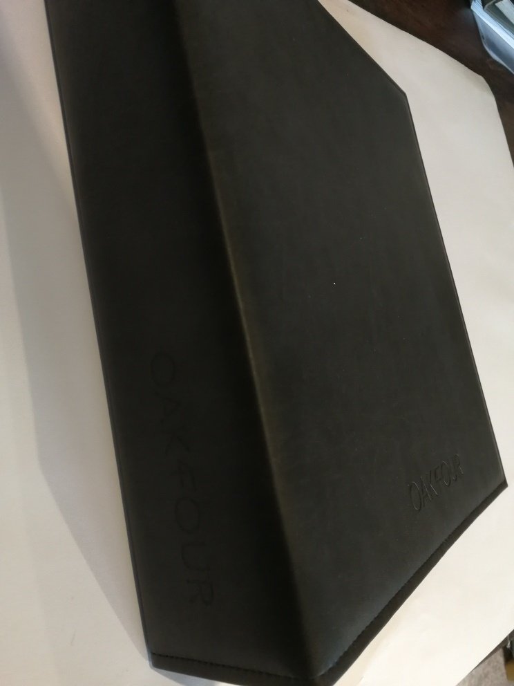 BinderNetwork's tweet photo. Here at the @BinderNetwork the latest quality product to hit the desk is for @OakFourKevin a fine example of a PU embossed binder #pubinder #embossed Also supplied with a soft touch engraved pen. Hope you are as pleased with them as we are :-) https://t.co/97cZzNN3rx
